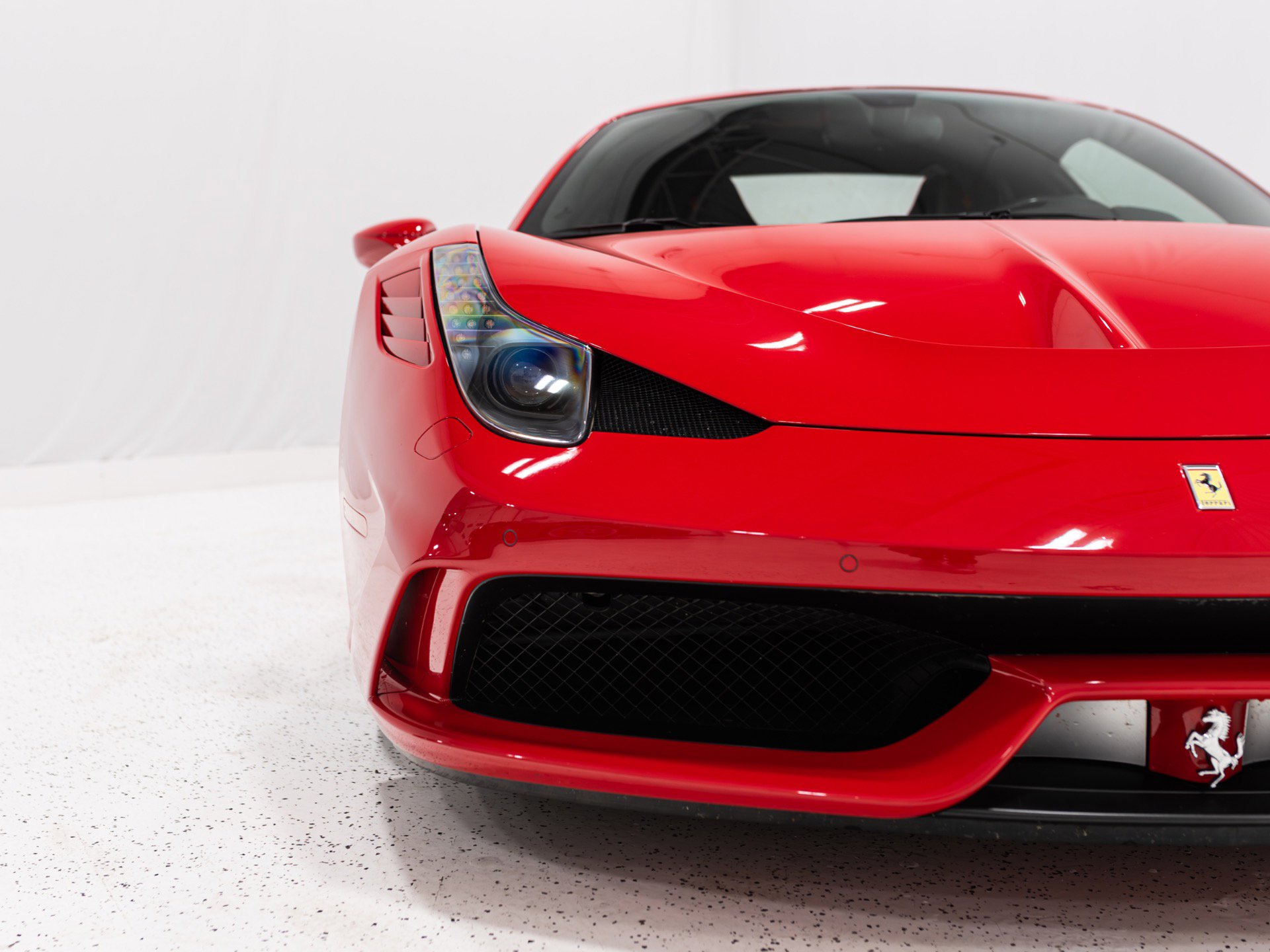 Used 2015 Ferrari 458 Speciale Coupe image 2