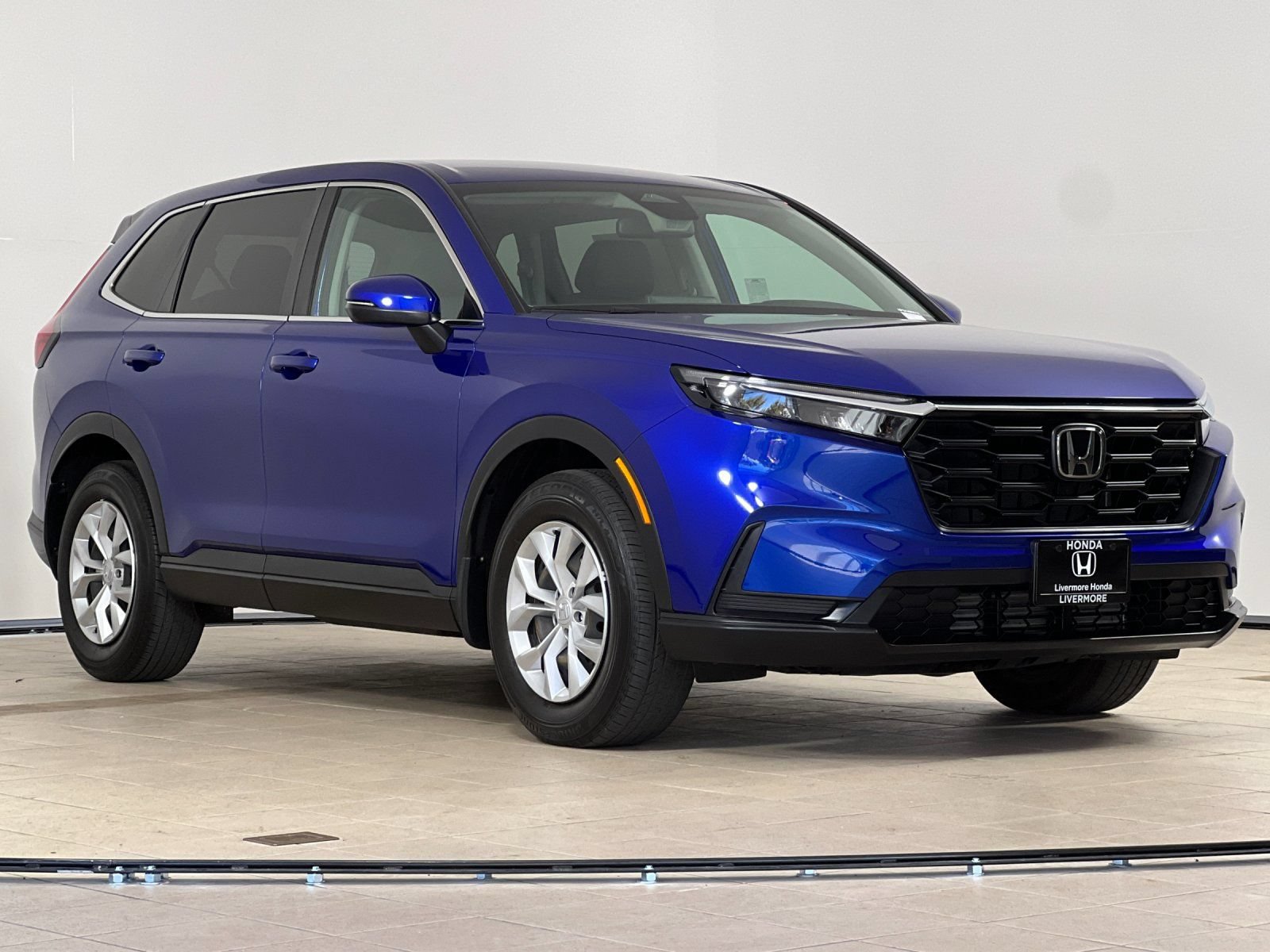 Used 2025 Honda CR-V LX image 8