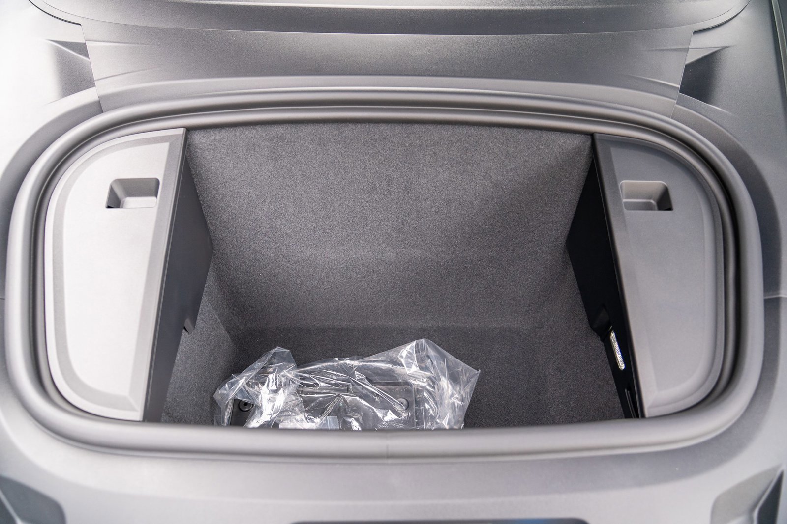 Certified 2025 Porsche Taycan image 23