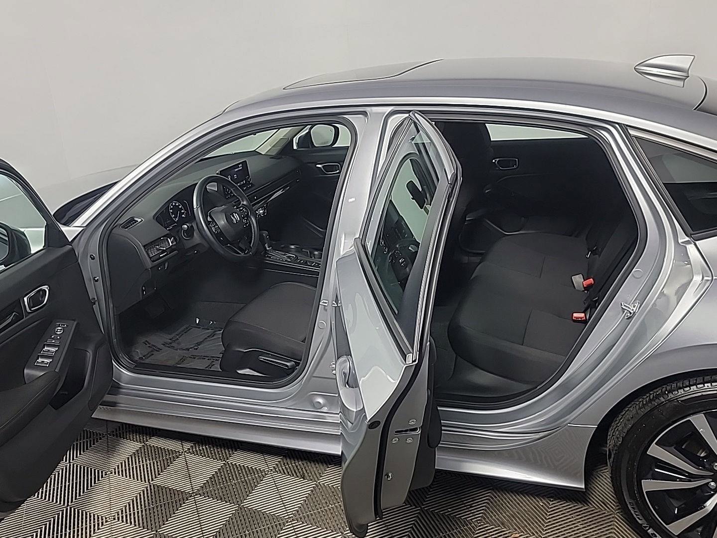 Certified 2024 Honda Civic EX image 16