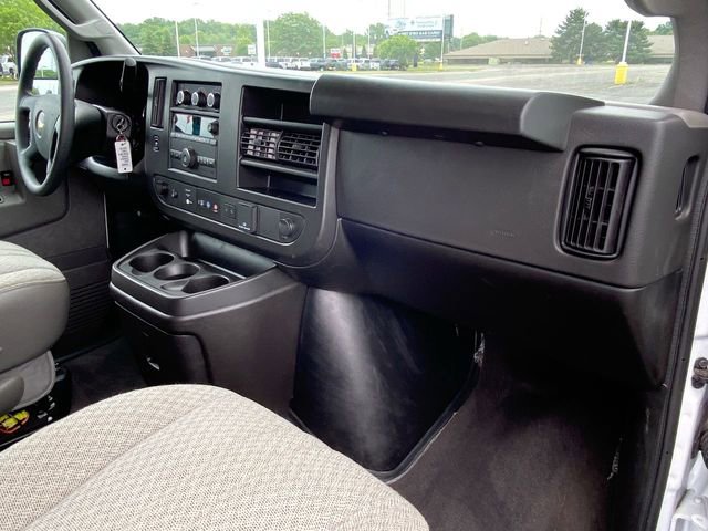 Certified 2024 Chevrolet Express 3500 LT w/ LT Preferred Equipment Group image 27