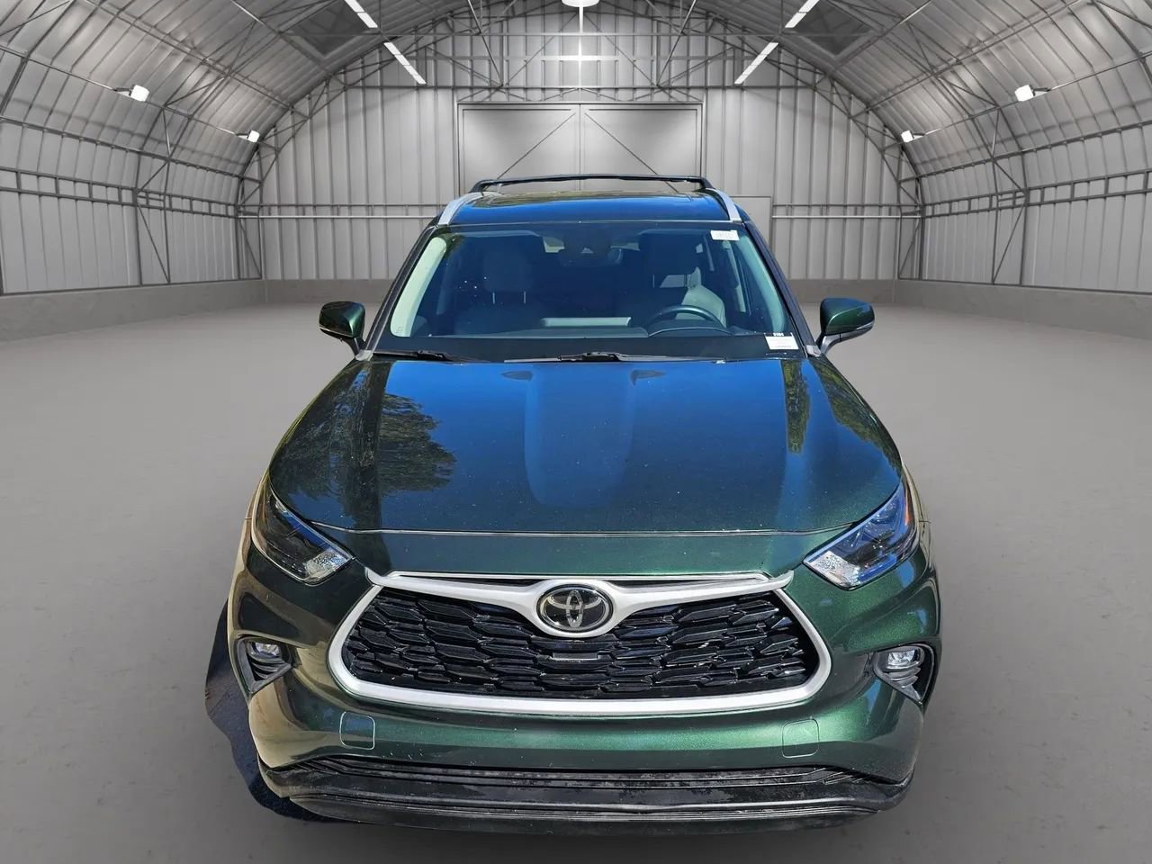 Used 2023 Toyota Highlander XLE image 16