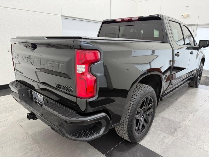 Used 2025 Chevrolet Silverado 1500 High Country w/ Midnight Edition image 2