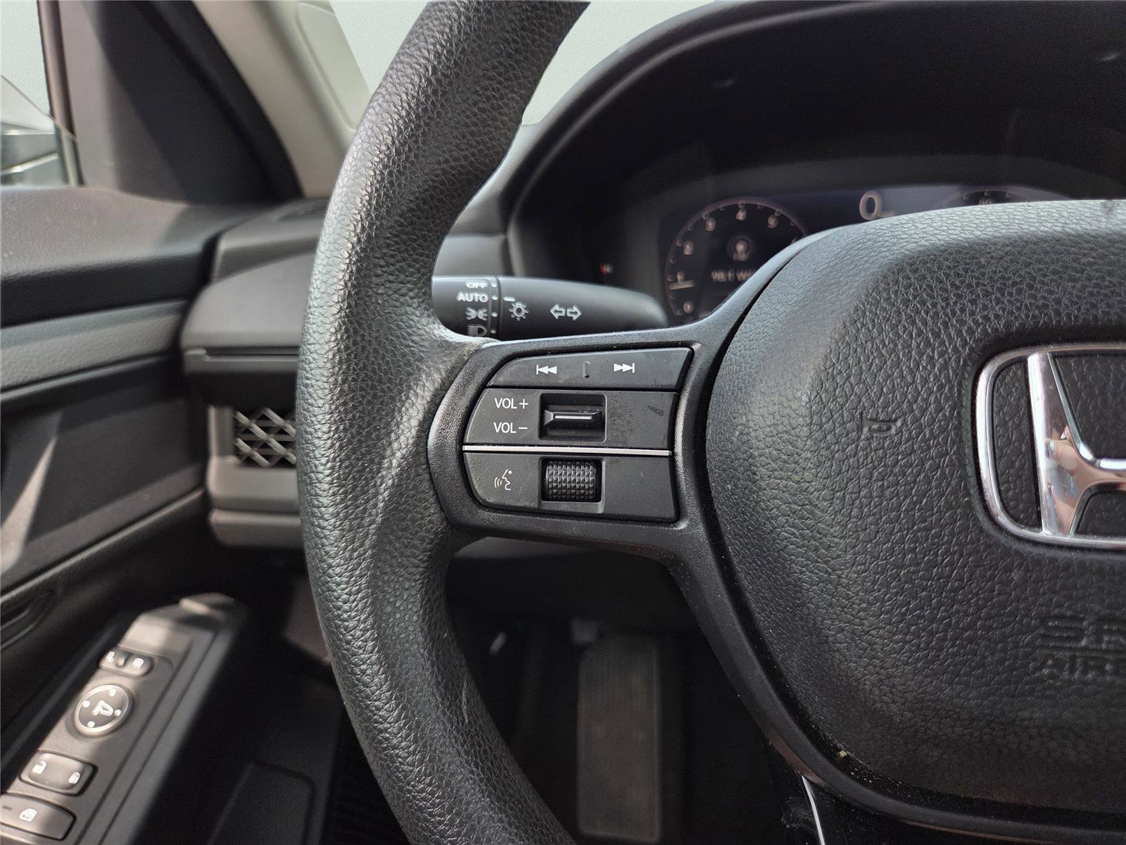 Used 2023 Honda Accord LX image 23