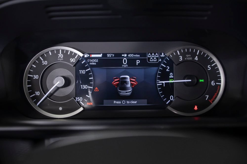 Used 2023 Land Rover Discovery HSE R-Dynamic AWD/4WD image 29