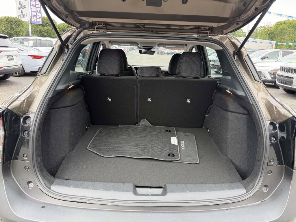 Used 2025 Nissan Kicks S w/ Interior Electronics Package AWD/4WD image 14
