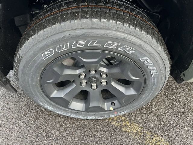 New 2026 RAM 1500 4x4 Crew Cab image 12