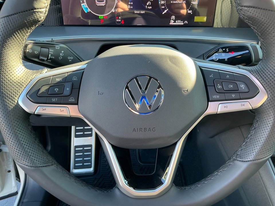 New 2026 Volkswagen Tiguan SE R-Line AWD/4WD image 18