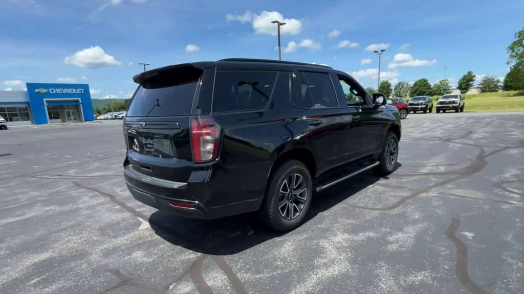 Used 2024 Chevrolet Tahoe Z71 w/ Luxury Package AWD/4WD image 8