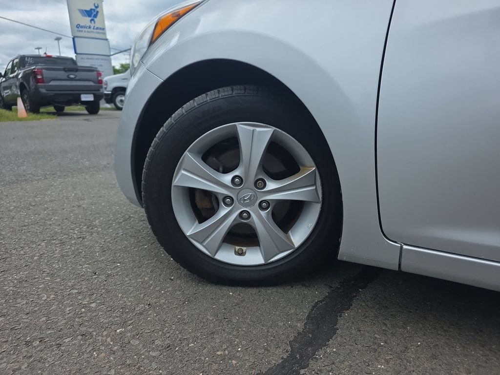 Used 2016 Hyundai Elantra Value Edition FWD image 13
