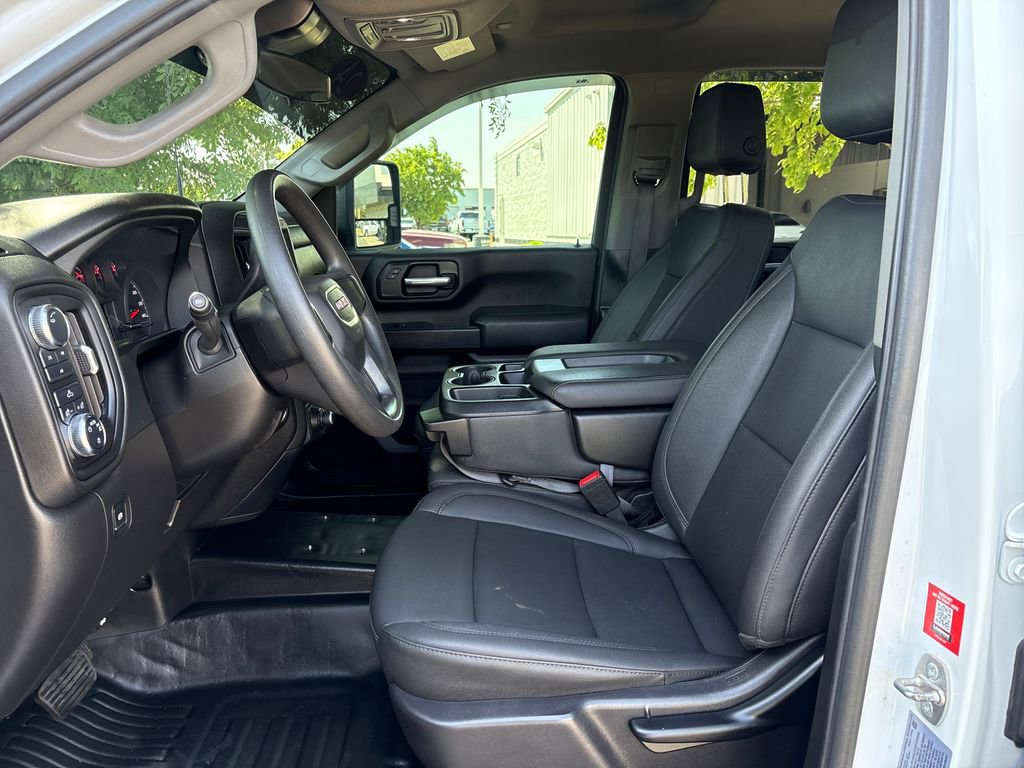 Used 2024 GMC Sierra 2500 Pro w/ Convenience Package AWD/4WD image 16