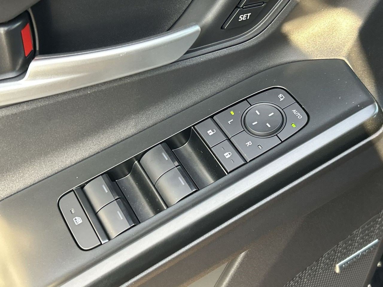 New 2026 Subaru Solterra AWD/4WD image 17