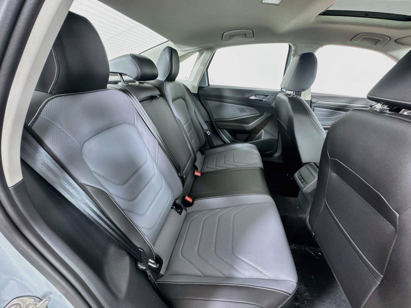 New 2027 Volkswagen Jetta SEL FWD image 27
