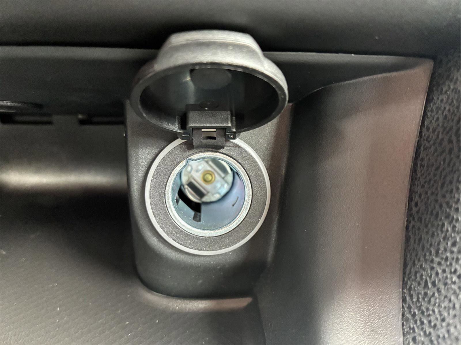 Used 2023 Dodge Charger SXT w/ Blacktop Package image 33