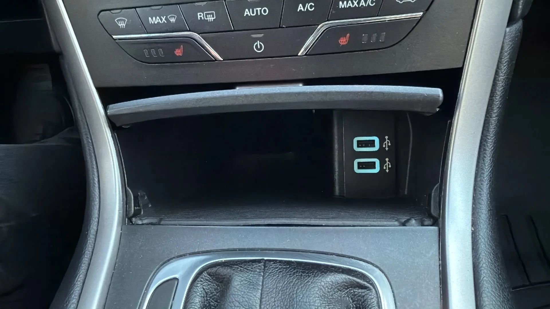 Used 2016 Ford Edge SEL w/ Canadian Touring Package image 19