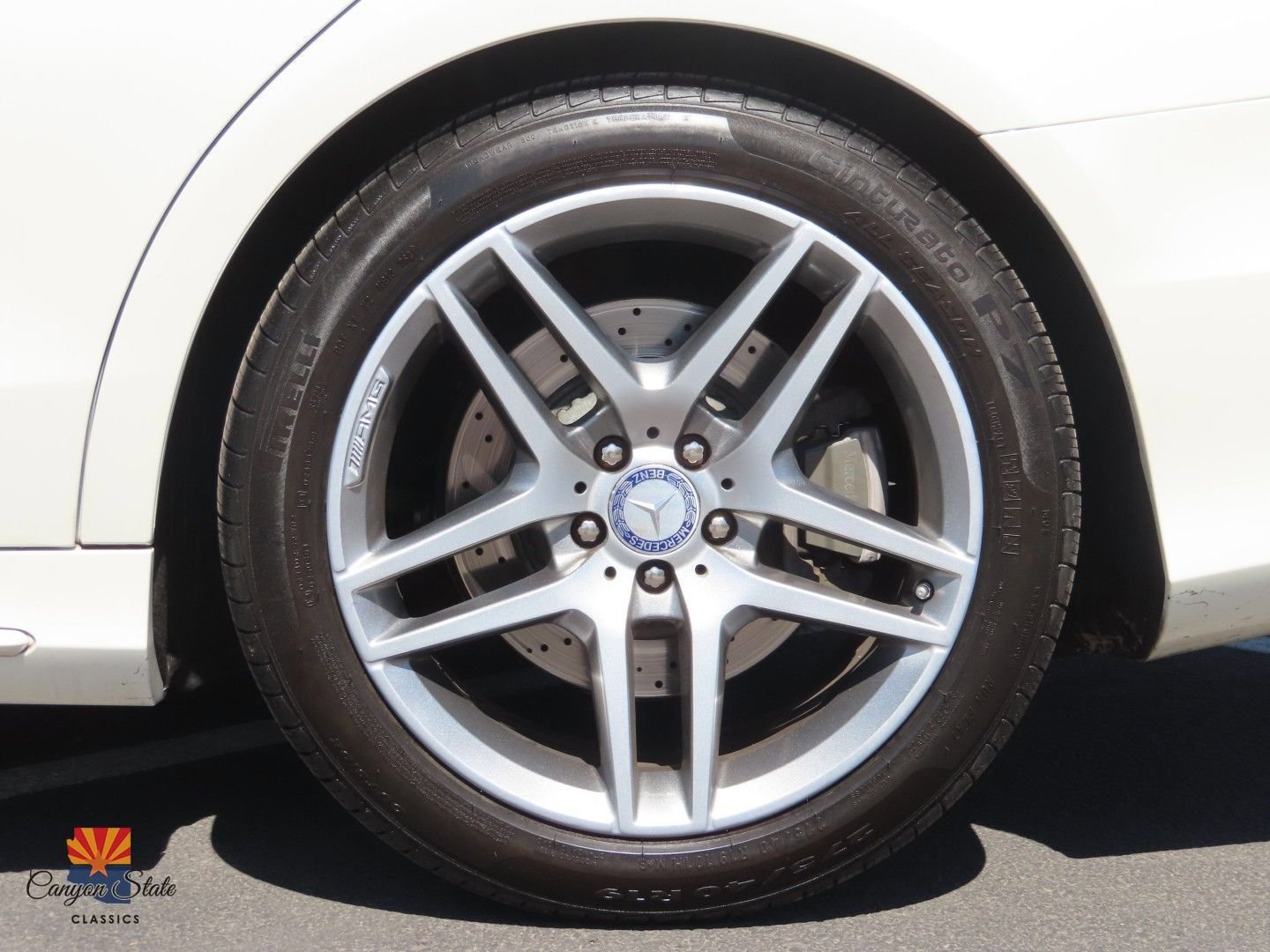 Used 2014 Mercedes-Benz S 550 Sedan w/ Sport Package w/ Sport Package image 24