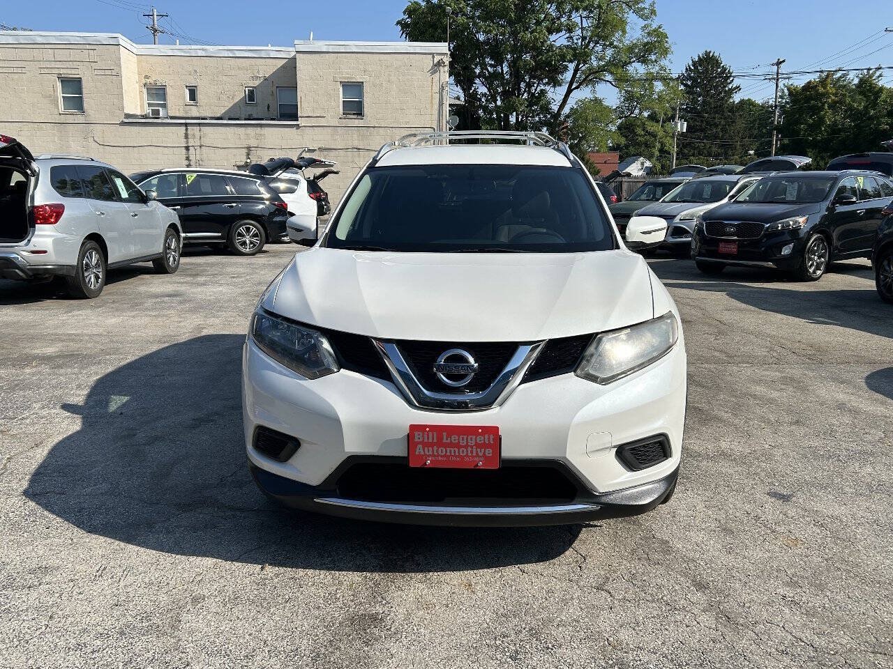 Used 2016 Nissan Rogue SV AWD/4WD image 3