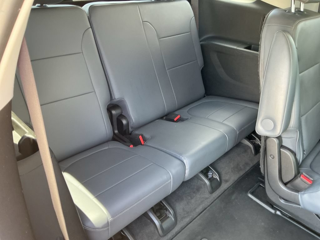 Used 2019 Chevrolet Traverse Premier w/ Driver Confidence II Package FWD image 28