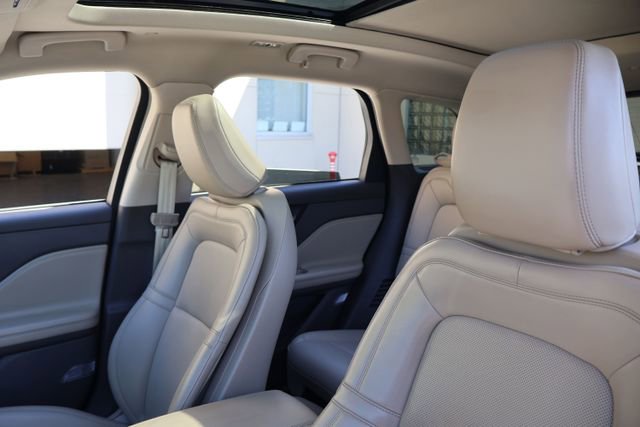 Used 2023 Lincoln Corsair AWD w/ Equipment Group 101A image 14