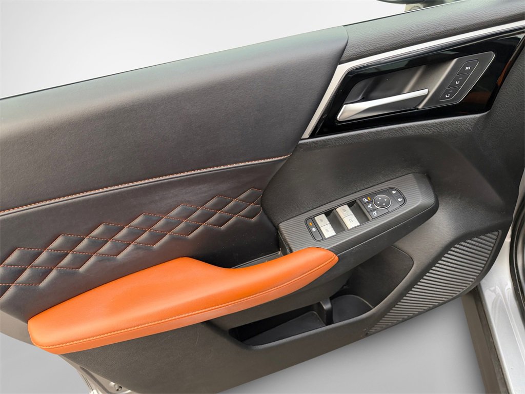 Used 2022 Mitsubishi Outlander SEL image 14