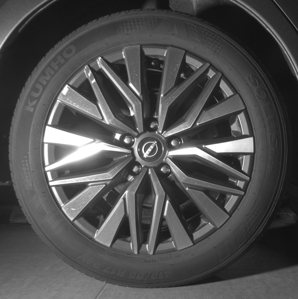 Used 2025 Nissan Altima 2.5 SV FWD image 15