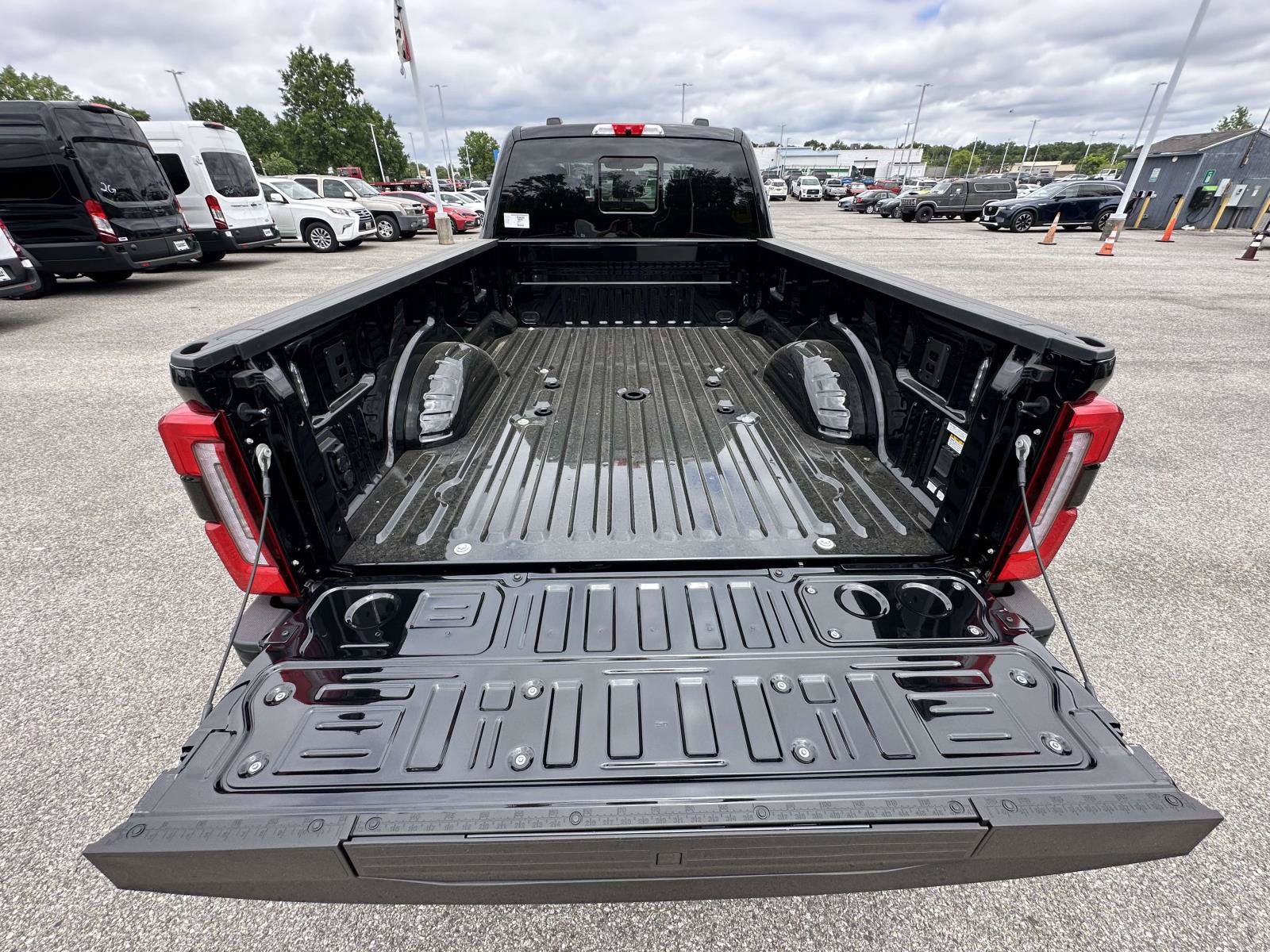 New 2026 Ford F350 Platinum AWD/4WD image 28