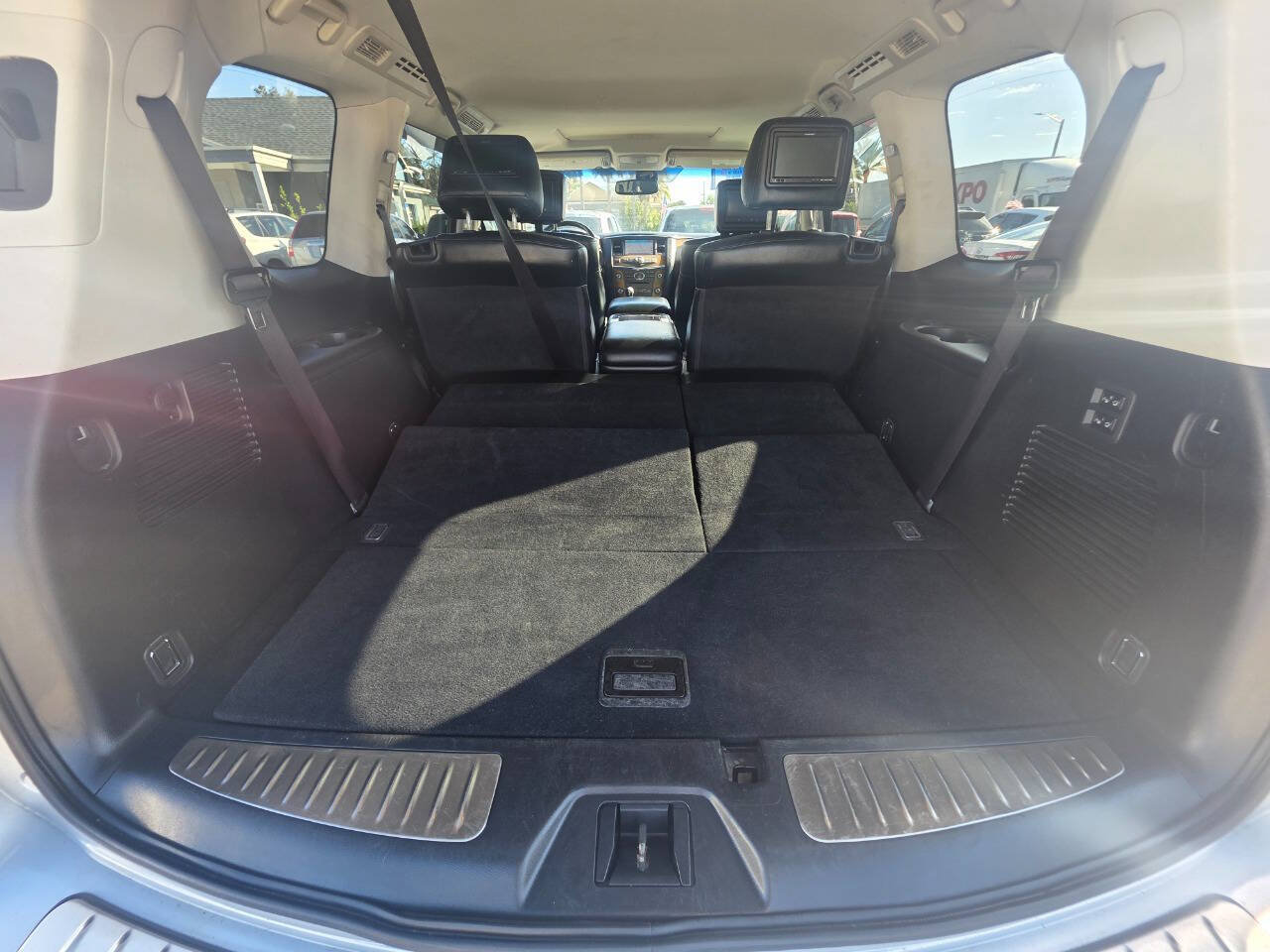 Used 2012 INFINITI QX56 2WD w/ Theater Pkg image 17