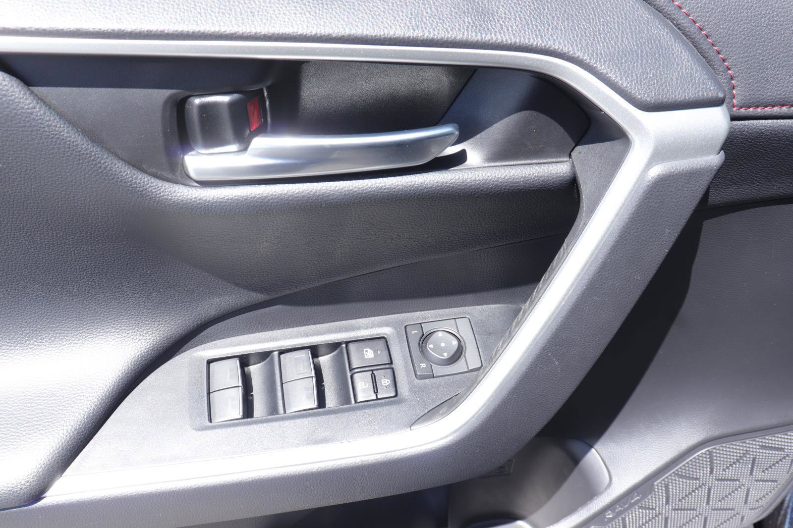 Used 2023 Toyota RAV4 TRD Off-Road image 11