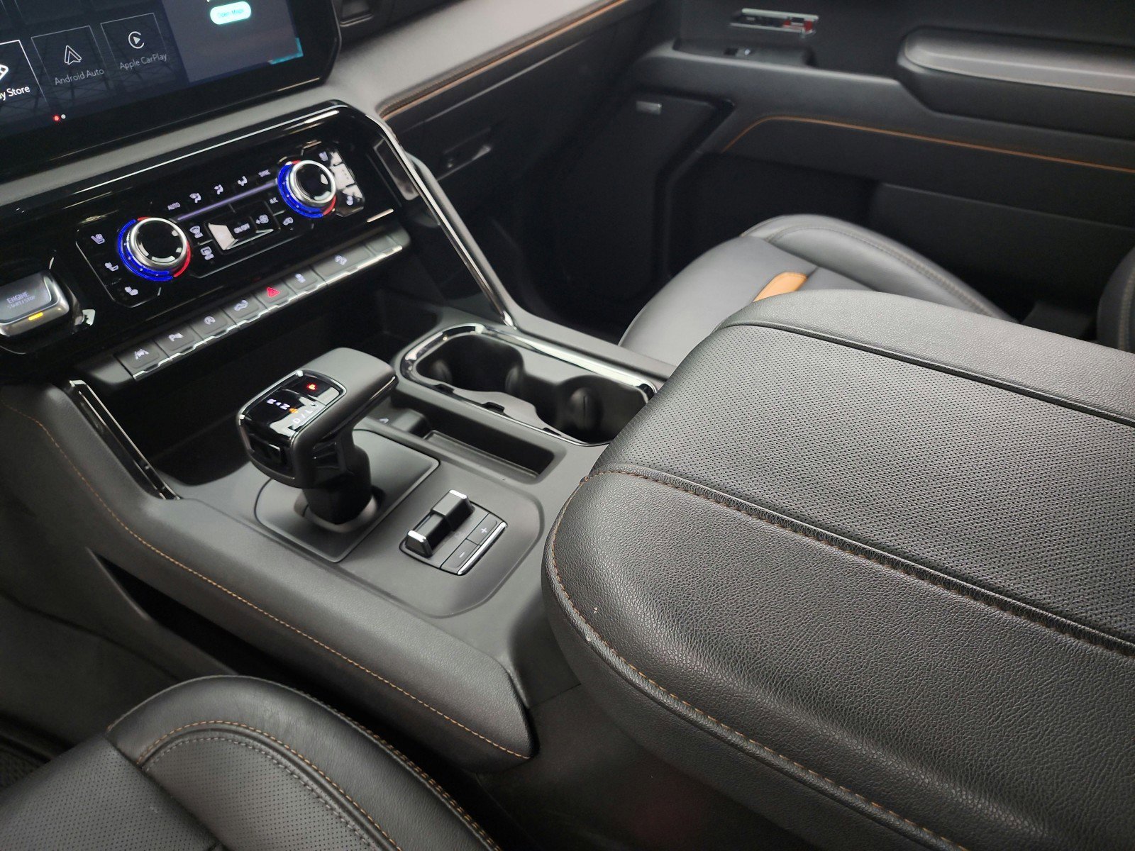 Used 2025 GMC Sierra 1500 AT4 image 13