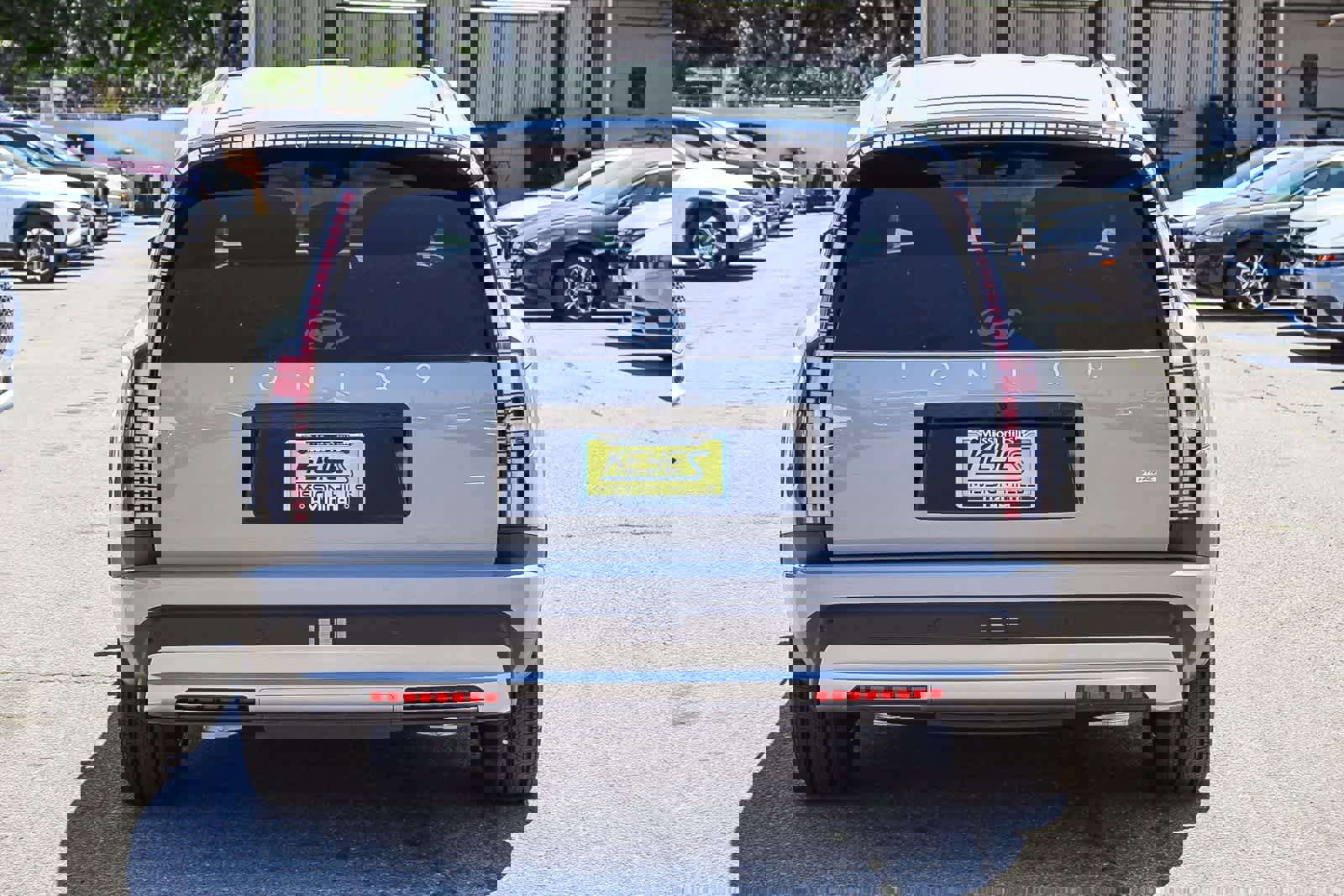 New 2026 Hyundai Ioniq 9 SE image 5