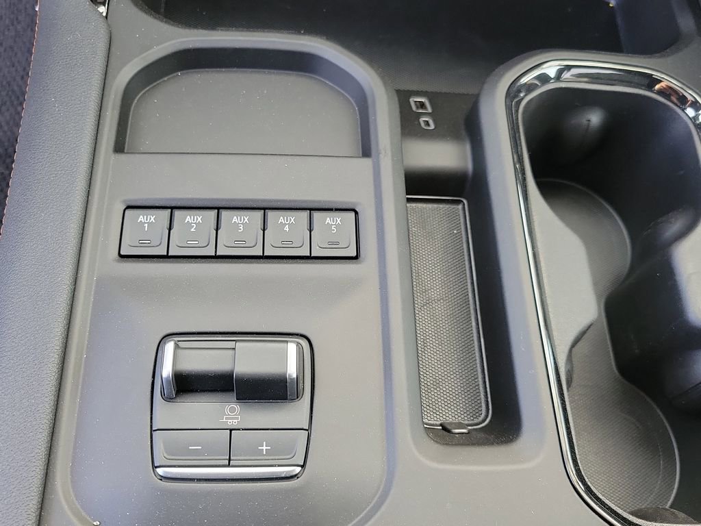 New 2026 GMC Sierra 2500 AT4 w/ AT4 Premium Plus Package image 39