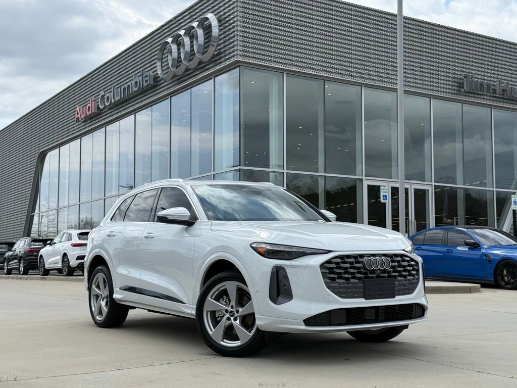 New 2025 Audi Q5 Premium Plus image 2