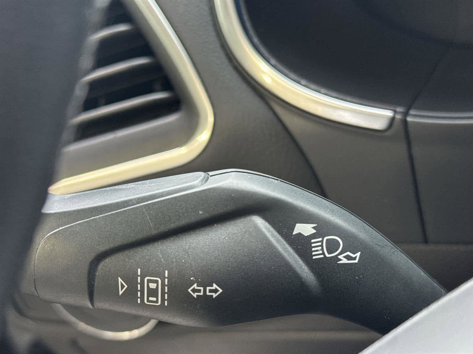 Used 2021 Ford Edge Titanium image 26