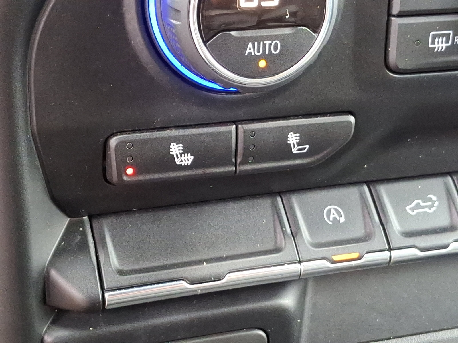 Used 2020 Chevrolet Silverado 1500 LT w/ Convenience Package image 25