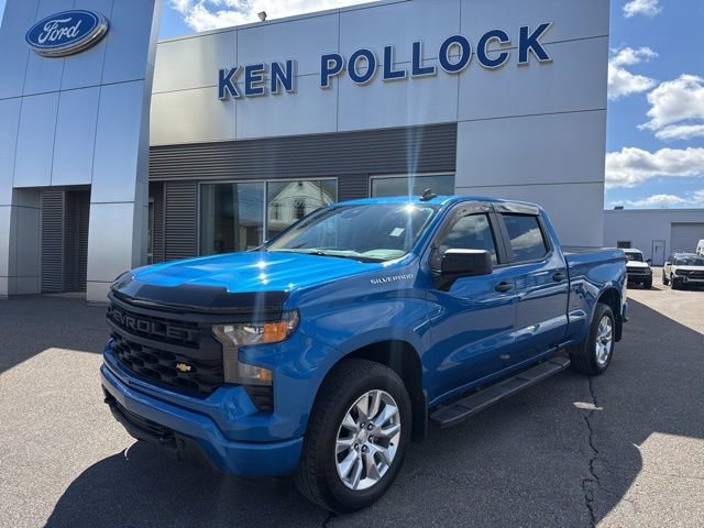 Used 2022 Chevrolet Silverado 1500 Custom image 2