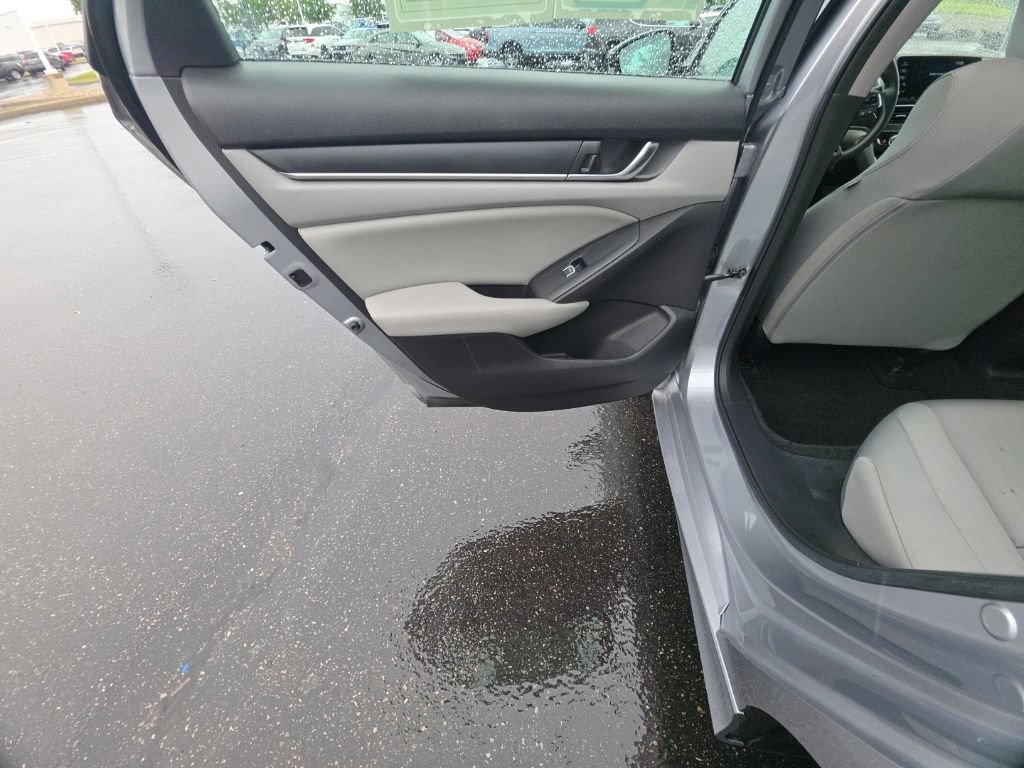 Used 2019 Honda Accord LX image 23