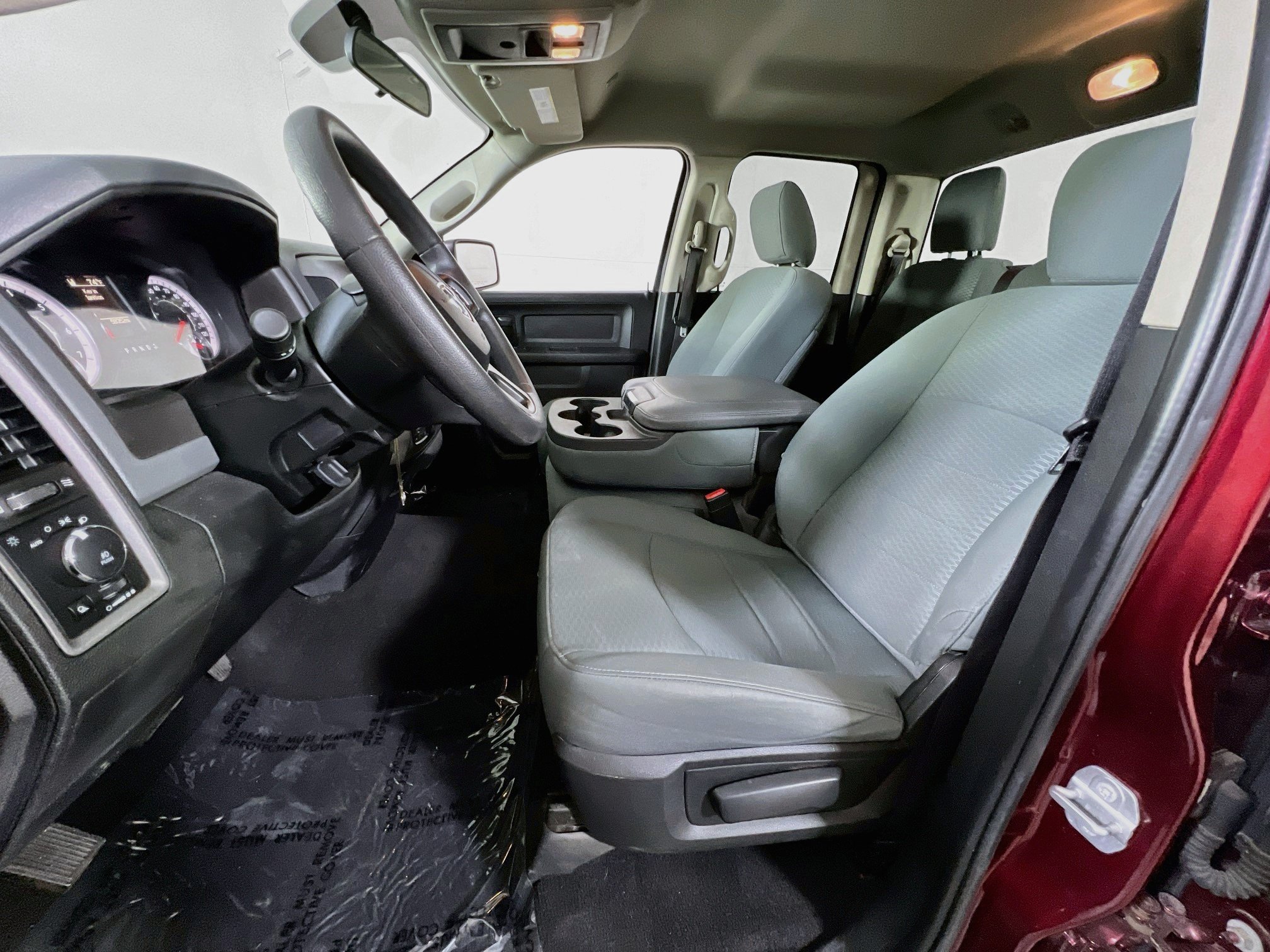 Used 2018 RAM 1500 Express AWD/4WD image 19