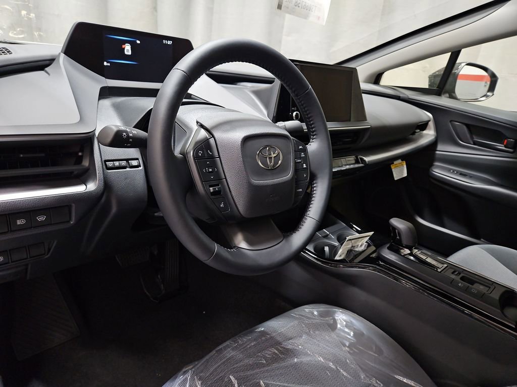 New 2026 Toyota Prius LE image 12