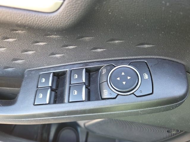 Used 2020 Ford Escape SE Sport image 24