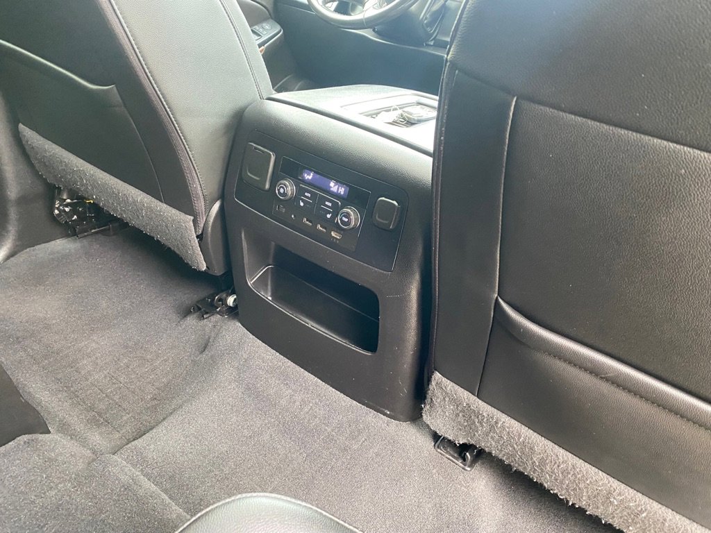 Used 2020 Chevrolet Suburban Premier AWD/4WD image 14