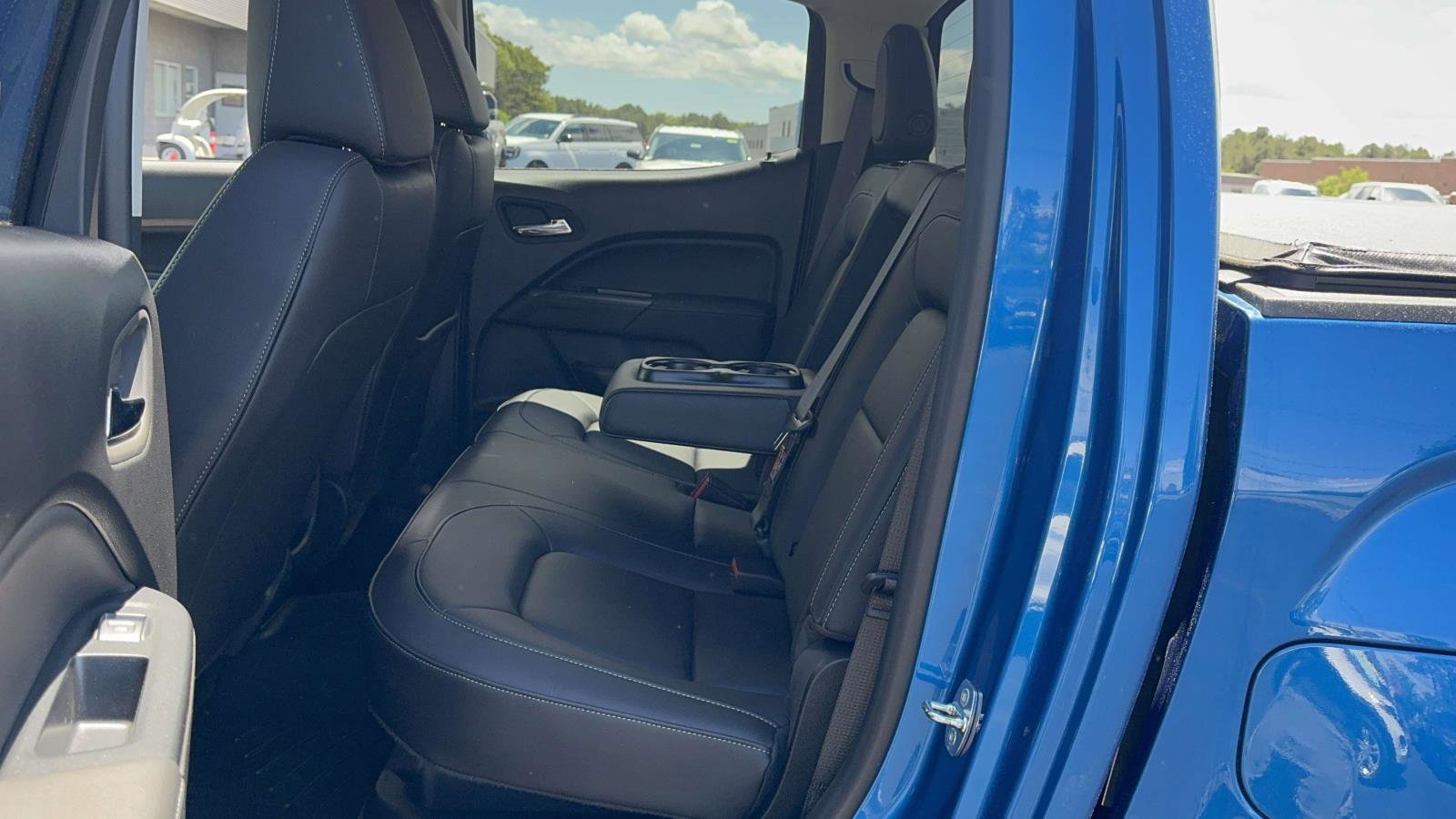 Used 2022 GMC Canyon Elevation w/ Elevation Premium Package AWD/4WD image 19