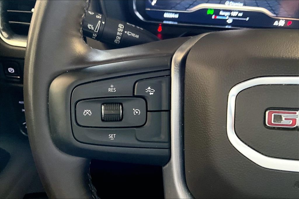 Used 2024 GMC Yukon SLT image 8