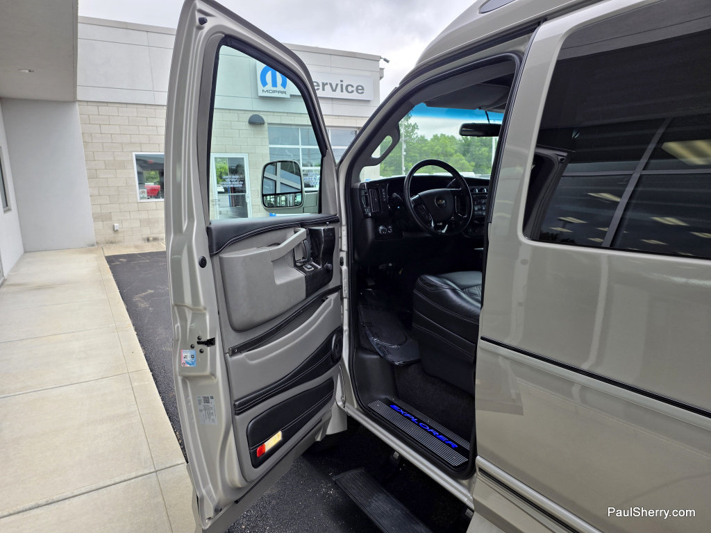 Used 2023 Chevrolet Express 2500 RWD image 38