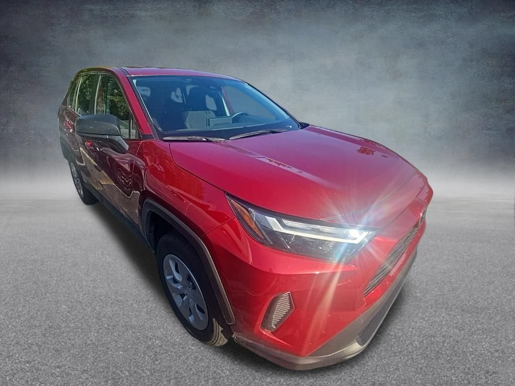 Used 2025 Toyota RAV4 LE AWD/4WD image 8