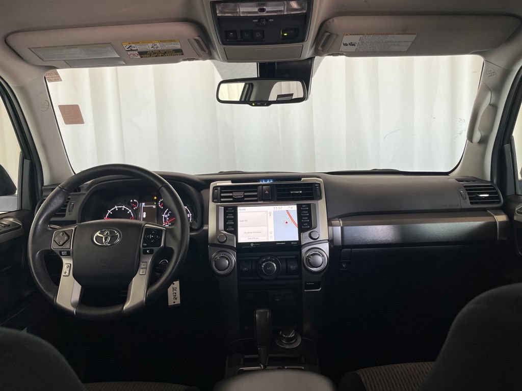 Used 2020 Toyota 4Runner SR5 AWD/4WD image 9
