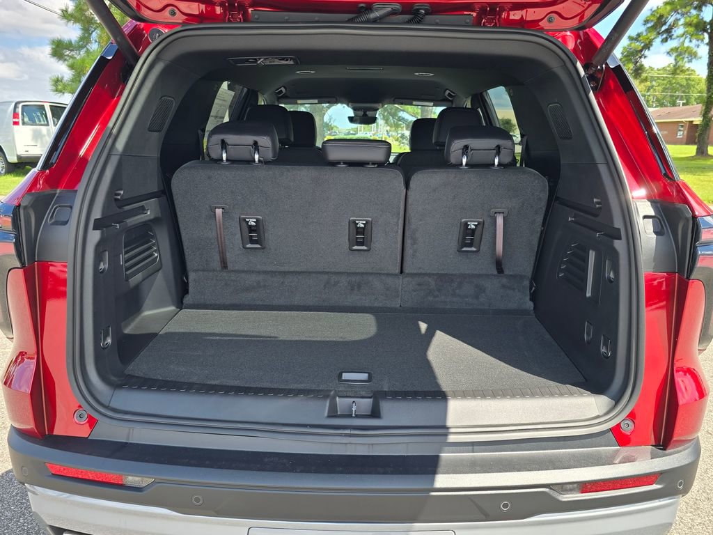 New 2026 Chevrolet Traverse LT w/ Driver Confidence Package image 23
