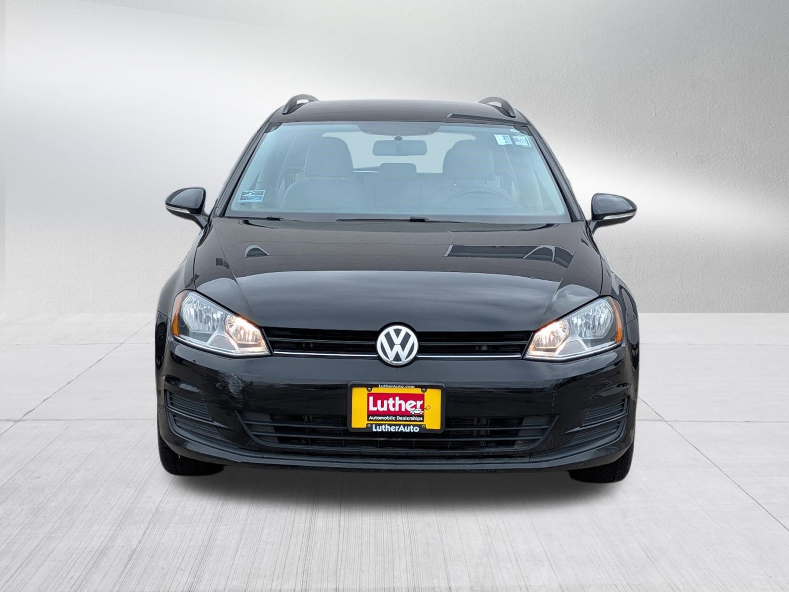 Used 2015 Volkswagen Golf TDI S image 2
