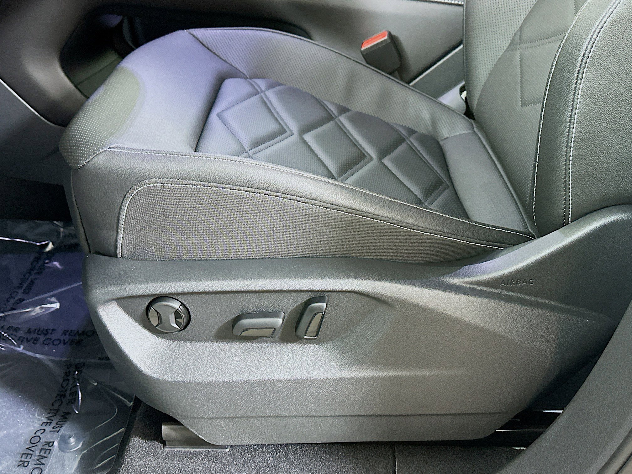 New 2026 Volkswagen Atlas SE image 18