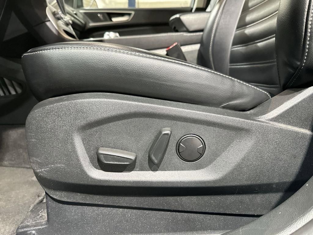 Used 2024 Ford Edge SEL AWD/4WD image 14