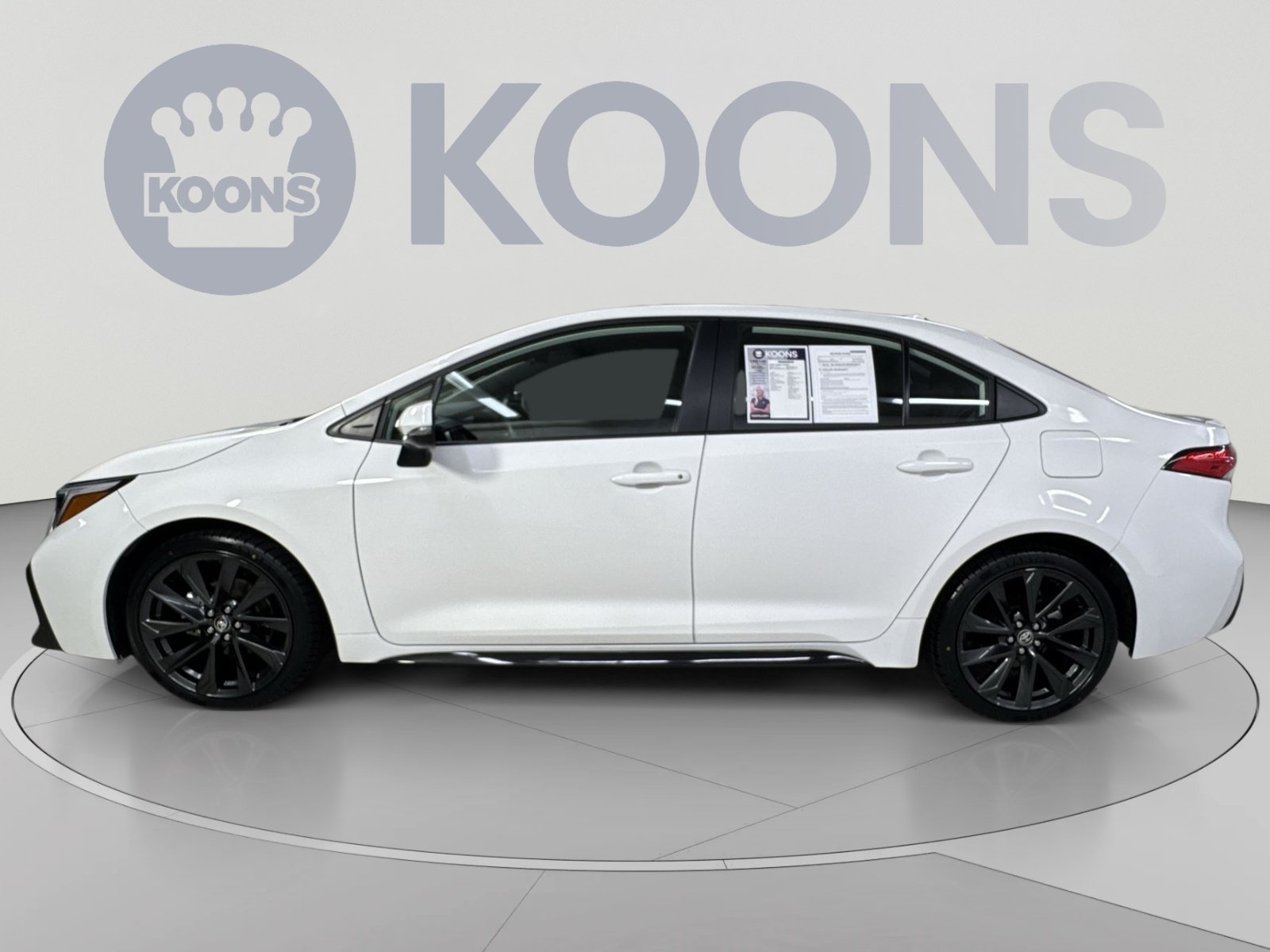 Used 2025 Toyota Corolla SE FWD image 17